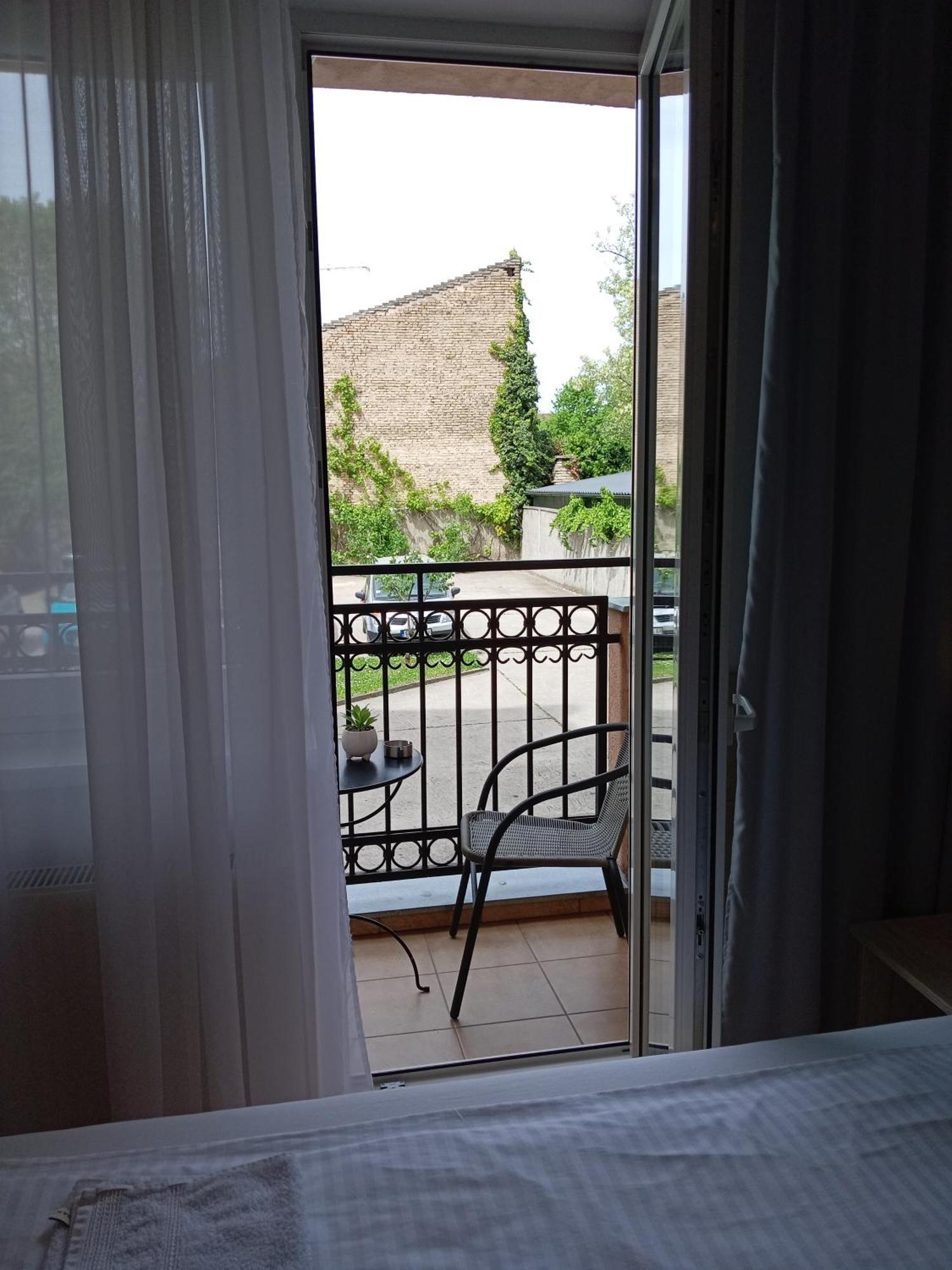 Apartment Atina Subotica Luaran gambar