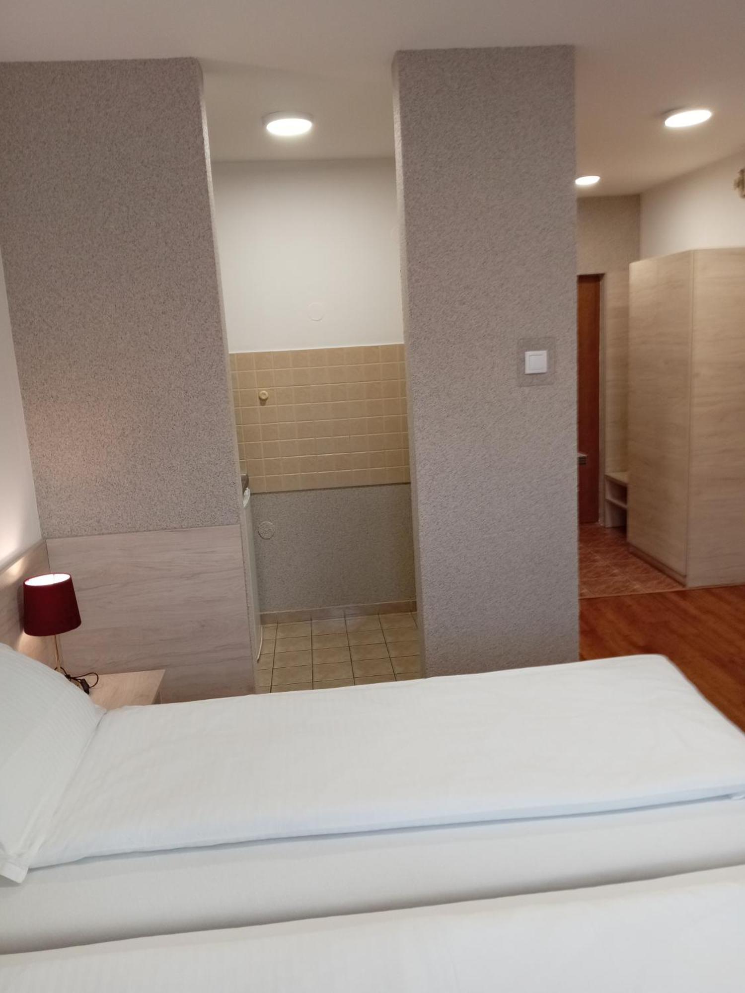 Apartment Atina Subotica Luaran gambar